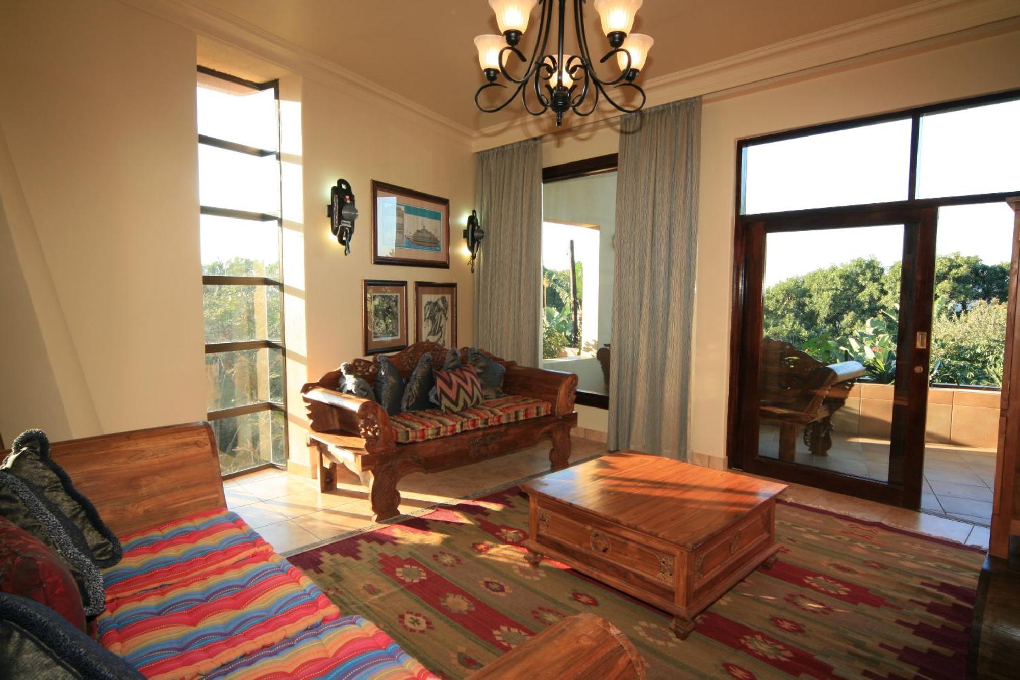 Ammazulu African Palace Kloof Extérieur photo