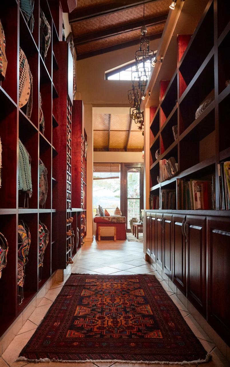 Ammazulu African Palace Kloof Extérieur photo